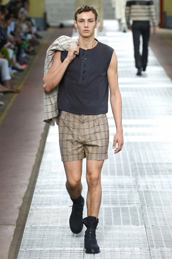 Fotoservizio/SS 2018/MEN/DIRK BIKKEMBERGS/DP2/1