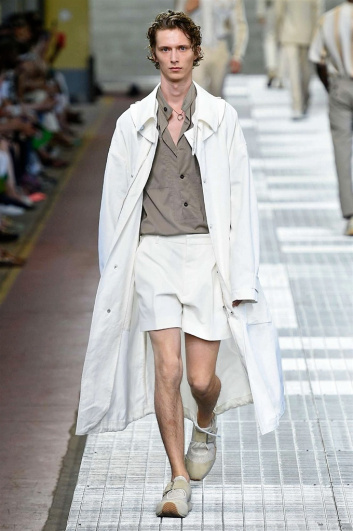 Fotoservizio/SS 2018/MEN/DIRK BIKKEMBERGS/DP2/8