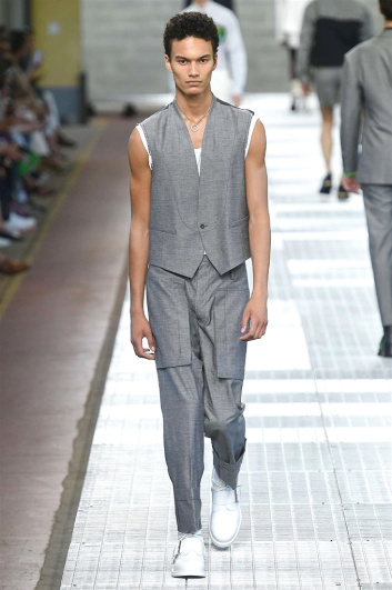 Fotoservizio/SS 2018/MEN/DIRK BIKKEMBERGS/DP2/4