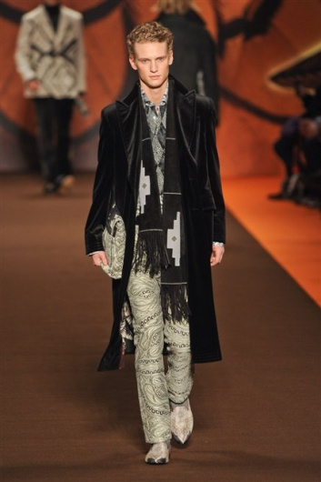 Fotoservizio/FW 2012-2013/MEN/ETRO/D1/12