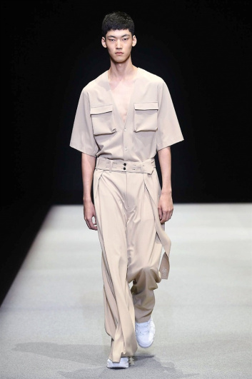 Fotoservizio/SS 2018/MEN/MUNSOO KWON/DP2/0