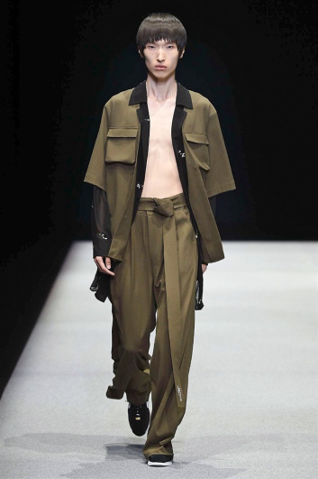 Fotoservizio/SS 2018/MEN/MUNSOO KWON/DP2/5