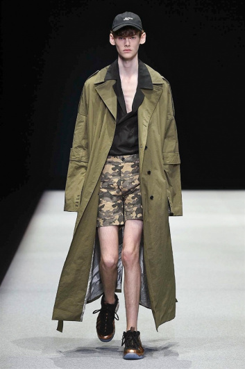 Fotoservizio/SS 2018/MEN/MUNSOO KWON/DP2/6