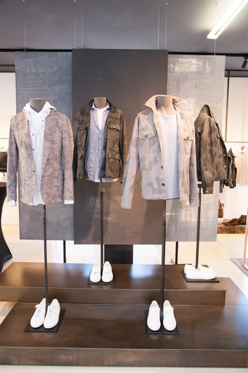 Fotoservizio/SS 2018/MEN/ELEVENTY/DP2/0