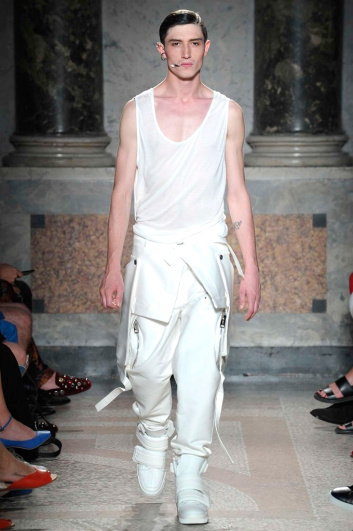 Fotoservizio/SS 2018/MEN/LES HOMMES/DP2/9