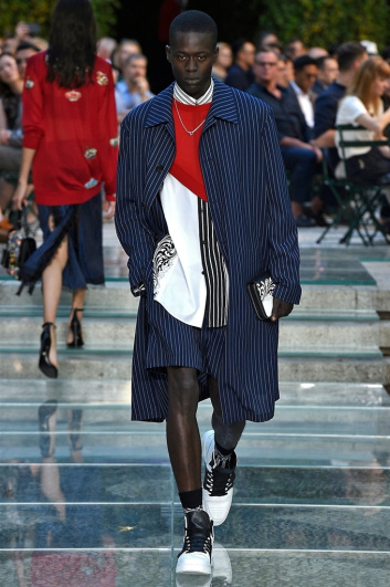 Fotoservizio/SS 2018/MEN/VERSACE/DP2/0