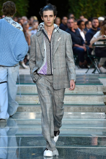 Fotoservizio/SS 2018/MEN/VERSACE/DP2/3