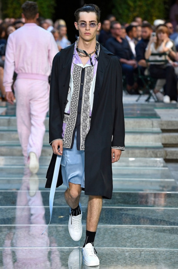Fotoservizio/SS 2018/MEN/VERSACE/DP2/2