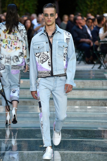 Fotoservizio/SS 2018/MEN/VERSACE/DP2/4
