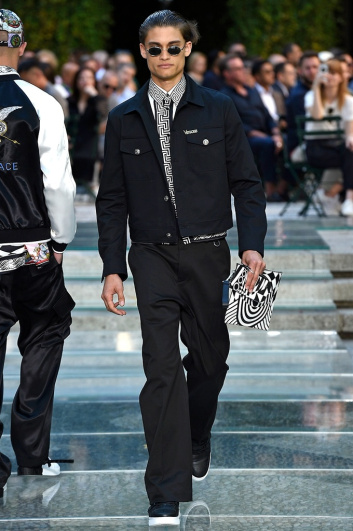 Fotoservizio/SS 2018/MEN/VERSACE/DP2/6