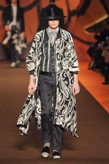 Fotoservizio/FW 2012-2013/MEN/ETRO/D1/4