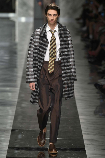 Fotoservizio/SS 2018/MEN/FENDI/DP2/9