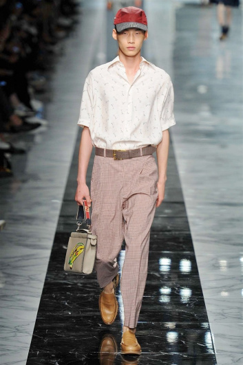 Fotoservizio/SS 2018/MEN/FENDI/DP2/15