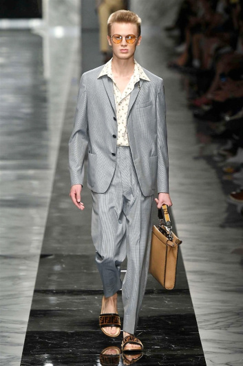 Fotoservizio/SS 2018/MEN/FENDI/DP2/20