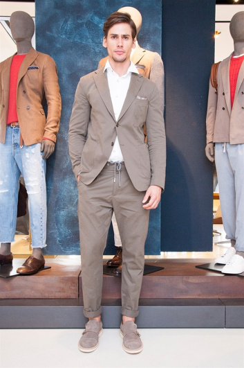 Fotoservizio/SS 2018/MEN/ELEVENTY/DP2/43