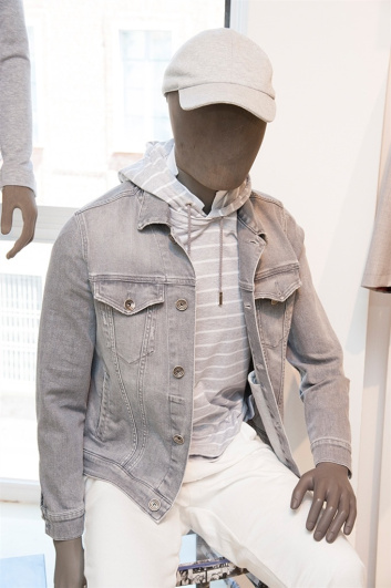 Fotoservizio/SS 2018/MEN/ELEVENTY/DP2/147