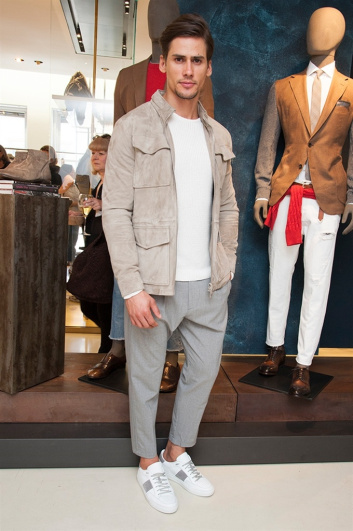 Fotoservizio/SS 2018/MEN/ELEVENTY/DP2/206