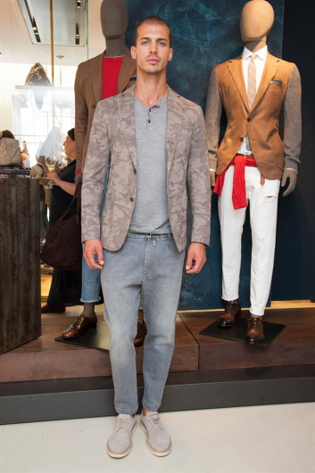 Fotoservizio/SS 2018/MEN/ELEVENTY/DP2/208