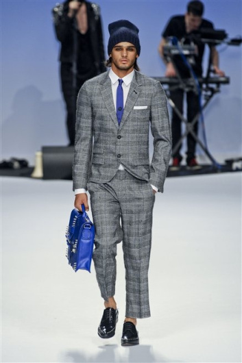 Fotoservizio/FW 2012-2013/MEN/FRANKIE MORELLO/D1/20