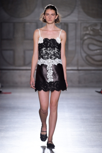 Fotoservizio/SS 2018/WOMEN/FAUSTO PUGLISI/DP2/0