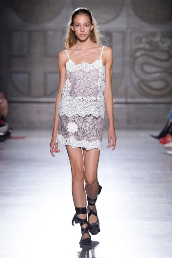 Fotoservizio/SS 2018/WOMEN/FAUSTO PUGLISI/DP2/4