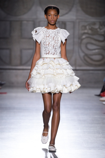 Fotoservizio/SS 2018/WOMEN/FAUSTO PUGLISI/DP2/1