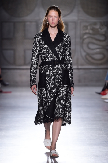 Fotoservizio/SS 2018/WOMEN/FAUSTO PUGLISI/DP2/4