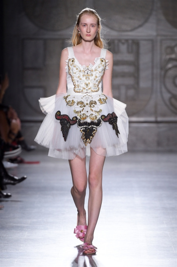 Fotoservizio/SS 2018/WOMEN/FAUSTO PUGLISI/DP2/5