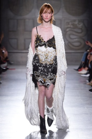 Fotoservizio/SS 2018/WOMEN/FAUSTO PUGLISI/DP2/6