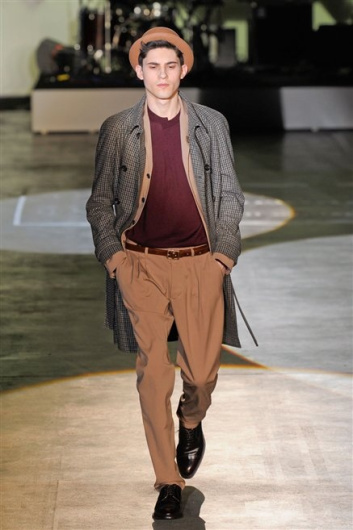 Fotoservizio/FW 2012-2013/MEN/ICEBERG/D1/19