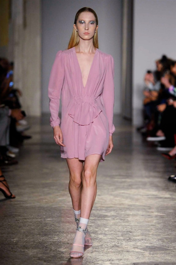 Fotoservizio/SS 2018/WOMEN/FRANCESCO SCOGNAMIGLIO/DP2/1