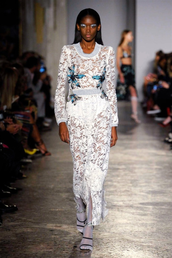 Fotoservizio/SS 2018/WOMEN/FRANCESCO SCOGNAMIGLIO/DP2/3
