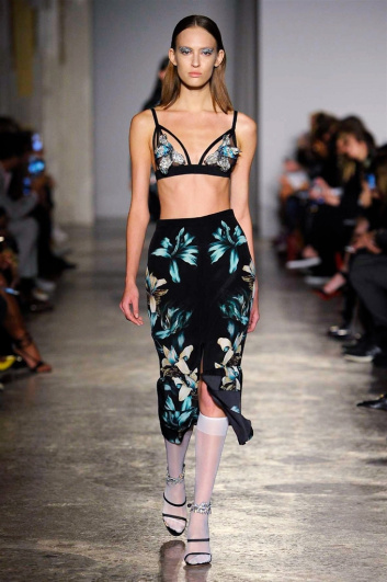 Fotoservizio/SS 2018/WOMEN/FRANCESCO SCOGNAMIGLIO/DP2/4