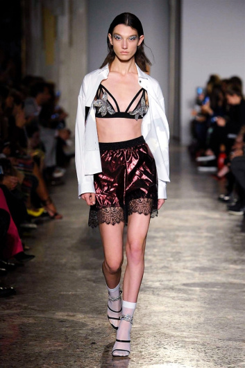 Fotoservizio/SS 2018/WOMEN/FRANCESCO SCOGNAMIGLIO/DP2/11