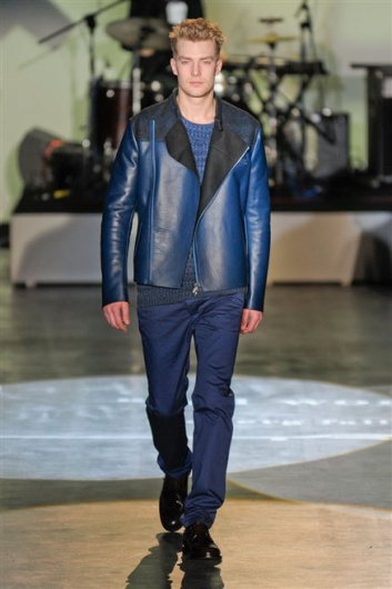 Fotoservizio/FW 2012-2013/MEN/ICEBERG/D1/22