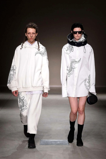 Fotoservizio/SS 2018/WOMEN/ANGEL CHEN/DP2/0