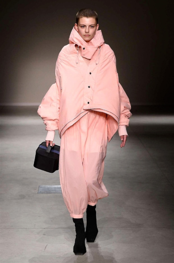 Fotoservizio/SS 2018/WOMEN/ANGEL CHEN/DP2/8