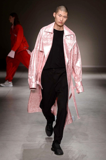 Fotoservizio/SS 2018/WOMEN/ANGEL CHEN/DP2/1