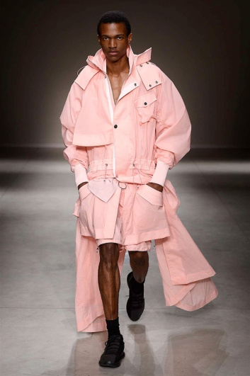 Fotoservizio/SS 2018/WOMEN/ANGEL CHEN/DP2/2