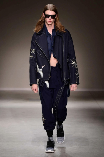Fotoservizio/SS 2018/WOMEN/ANGEL CHEN/DP2/7