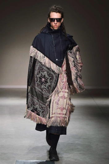Fotoservizio/SS 2018/WOMEN/ANGEL CHEN/DP2/8