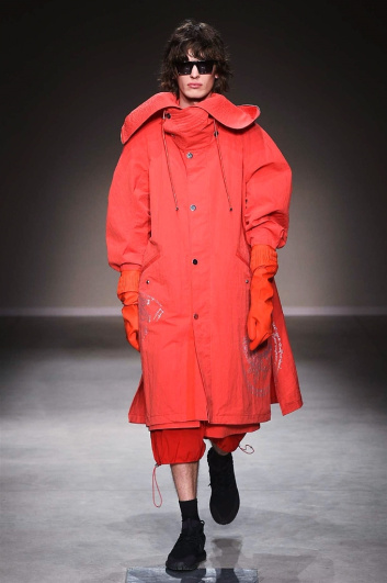 Fotoservizio/SS 2018/WOMEN/ANGEL CHEN/DP2/0