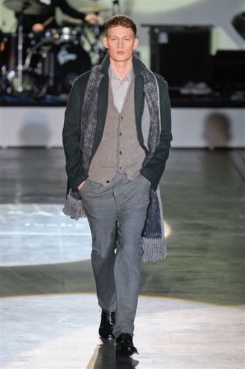 Fotoservizio/FW 2012-2013/MEN/ICEBERG/D1/31