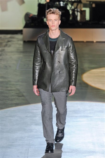Fotoservizio/FW 2012-2013/MEN/ICEBERG/D1/38