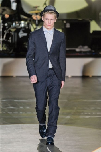 Fotoservizio/FW 2012-2013/MEN/ICEBERG/D1/45