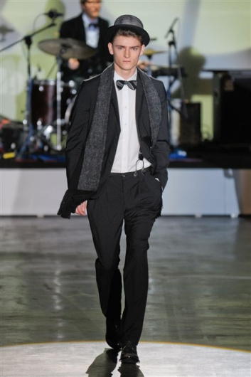 Fotoservizio/FW 2012-2013/MEN/ICEBERG/D1/46