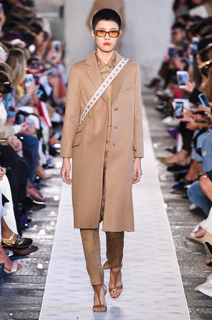 Fotoservizio/SS 2018/WOMEN/MAX MARA/DP2/4