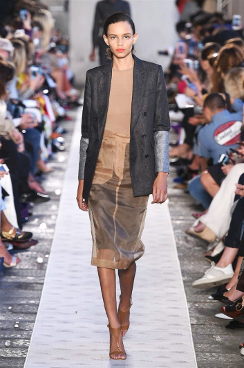 Fotoservizio/SS 2018/WOMEN/MAX MARA/DP2/0