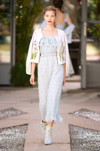 Fotoservizio/SS 2018/WOMEN/LUISA BECCARIA/DP2/4