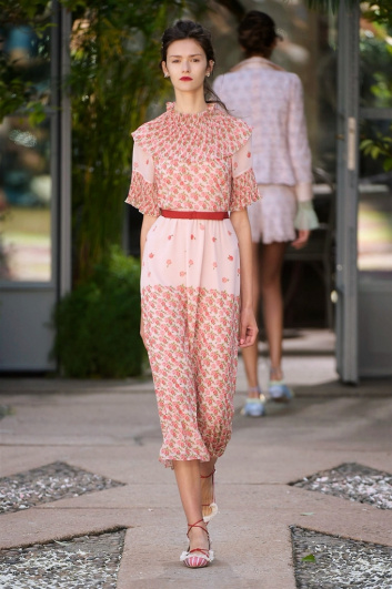 Fotoservizio/SS 2018/WOMEN/LUISA BECCARIA/DP2/3